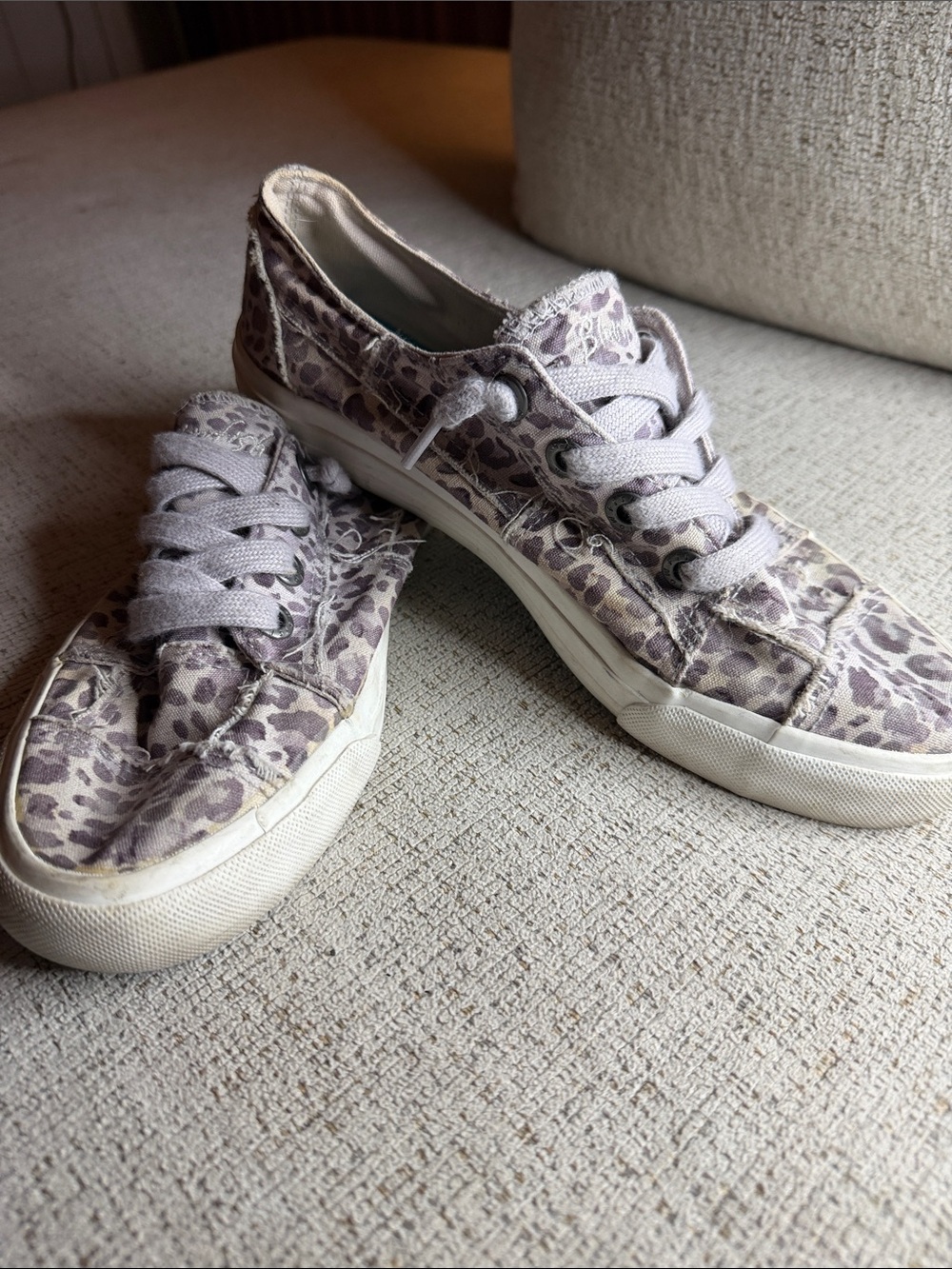 Casual Women's Leopard Print Canvas Sneakers